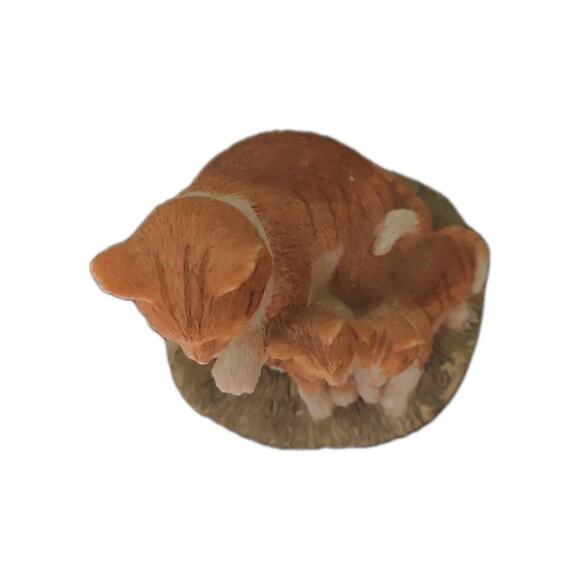 Trio Of Cats Mama & Her Kittens Resin Figurine Orange Tabby VTG Granny Core - Picture 13 of 13